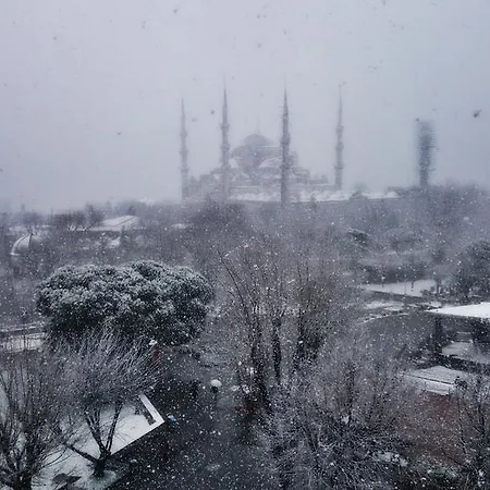 Esra Sultan Petrol 3* Istambul