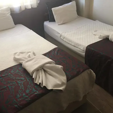 Esra Sultan Petrol Hotel Istambul