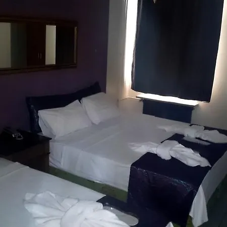 Esra Sultan Petrol Hotel Istambul