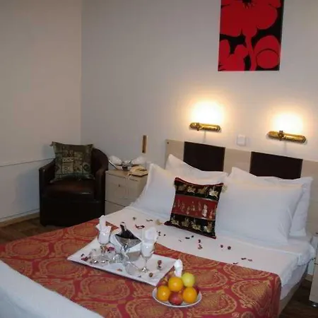 فندق Esra Sultan Petrol 3*